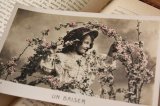 フランス　アンティークポストカード　お花でアーチ