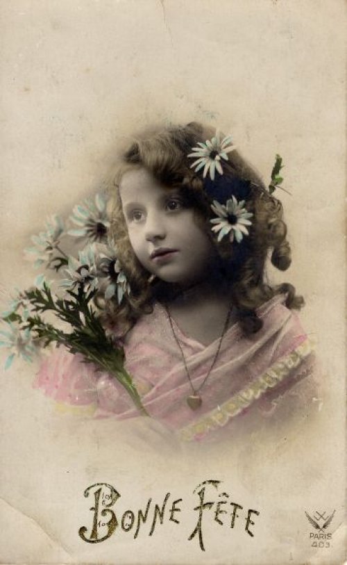 他の写真1: フランス　アンティークポストカード　お花の髪飾りをつけた少女