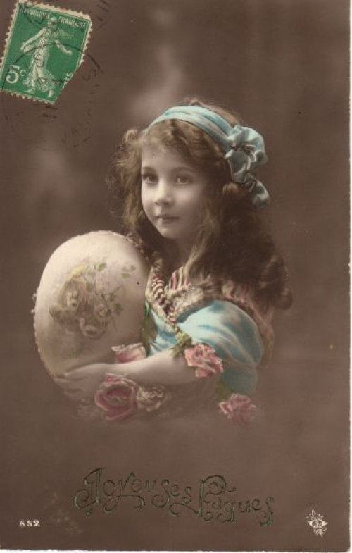 他の写真1: フランス　アンティークポストカード　イースターエッグを抱えた少女