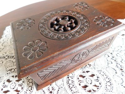 画像2: フランスアンティーク　木製のボックス　ブルターニュ