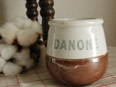 画像1: フランス　アンティーク　ダノン「DANONE」陶器のポット