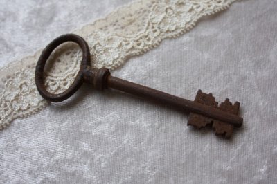 画像1: フランス アンティークキー 古い鍵 ラッキーアイテム