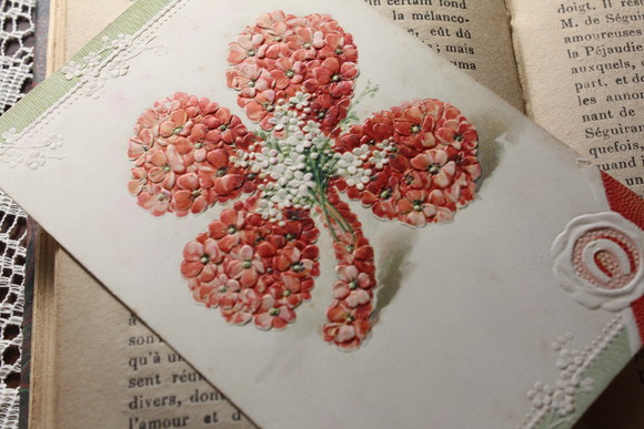 アンティーク/ヴィンテージ フランス 菫の葉と花のカットワーク刺繍