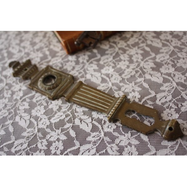 画像1: フランスアンティーク　飾りのついた鍵穴プレート (1)