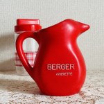 画像: フランスブロカント　赤いBerger（ベルジェ）の ピシェ